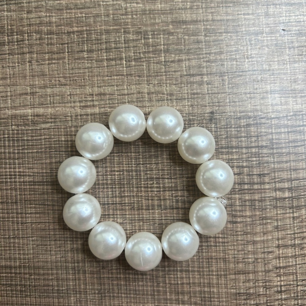 Pearl Cute Handmade Diy Teens and Adults Strechy Band Stylish Beaded Braclet